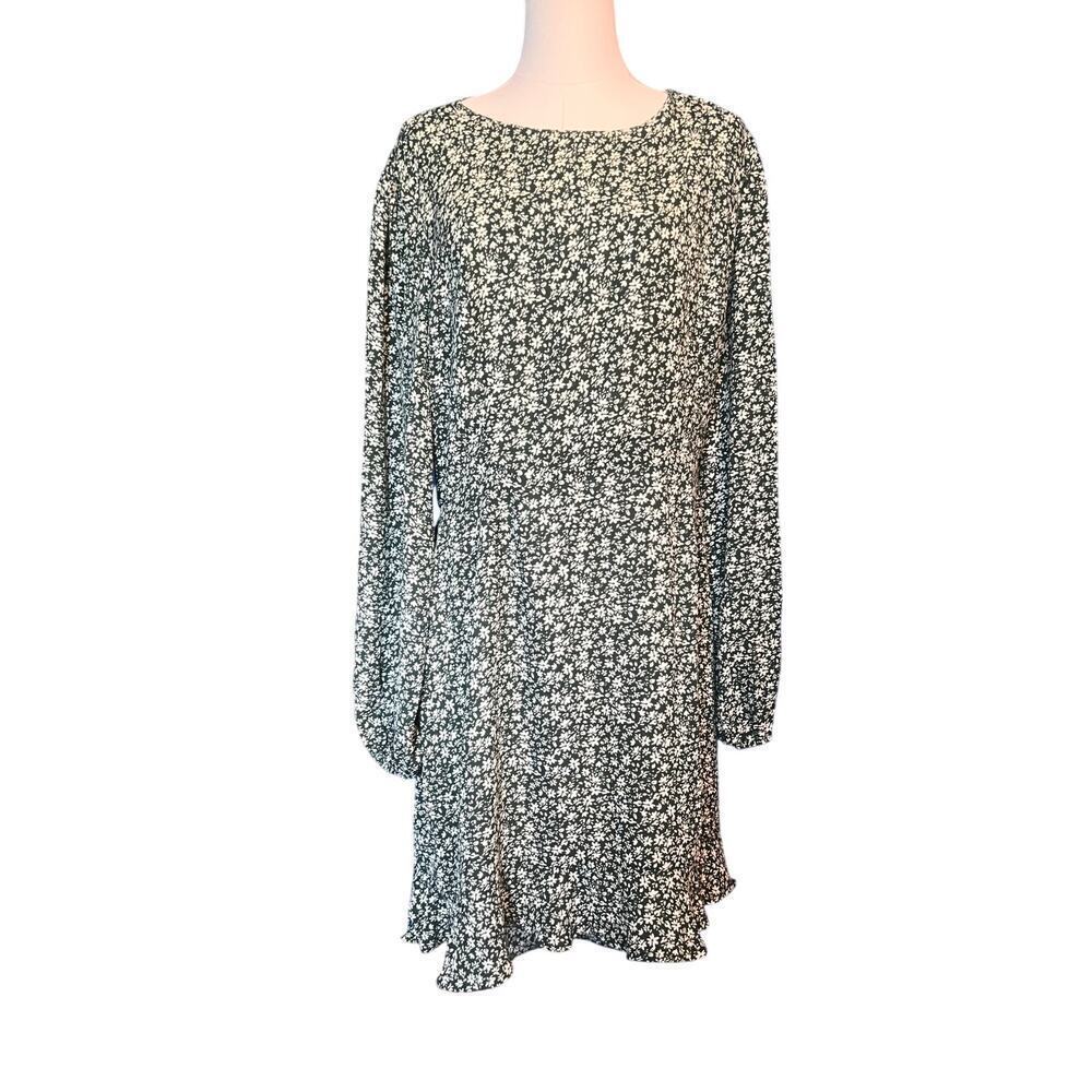Lulus How Your Garden Grows Green Floral Print Long Sleeve Mini Dress.  Size 1X